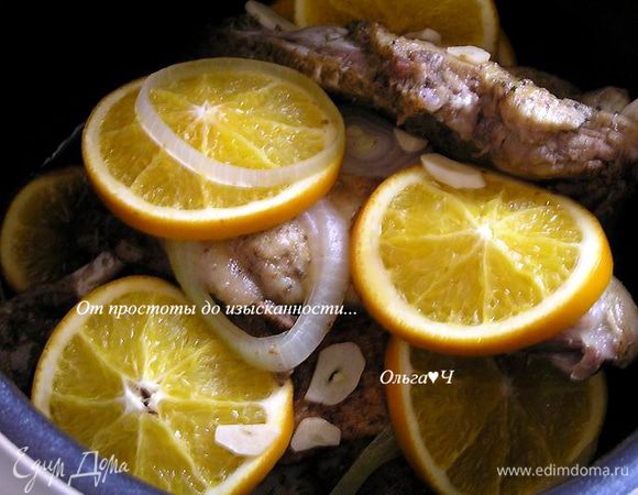 После звукового сигнала мультиварки попробуйте мясо, если Вам кажется, что оно еще жесткое, то готовьте еще в режиме "тушение" 30 минут, но мне это не понадобилось.