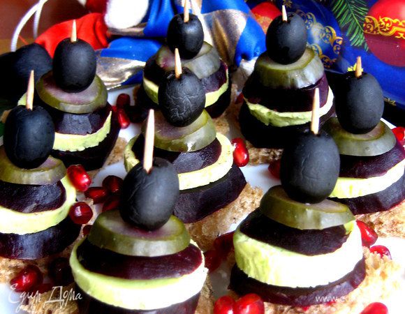 Насыпаем зёрна хаотично сверху для украшения и не только)))