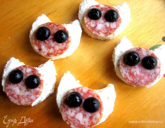 Кладём на мордочки...