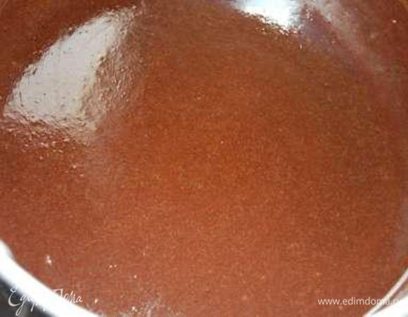 Массу нельзя кипятить. Дайте ей хорошо прогреться и размешайте до однородности. Остудите при комнатной температуре.
