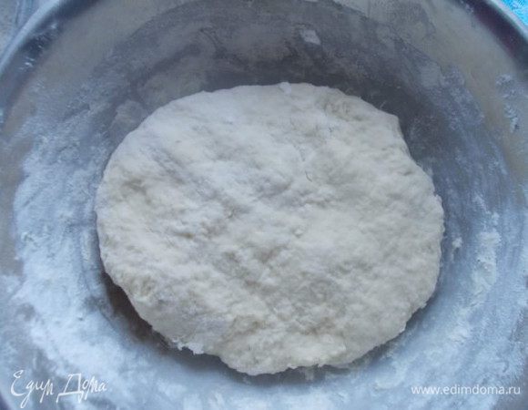 Тесто поставить в теплое место на 1 час,для увеличения в объеме.