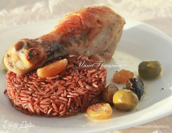 Подавать с любым гарниром, мы ели с красным рисом. Приятного аппетита! Buen provecho!