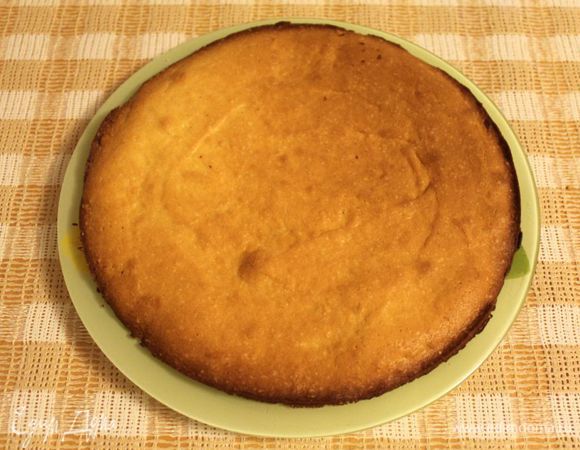 Затем корж полностью остудить.