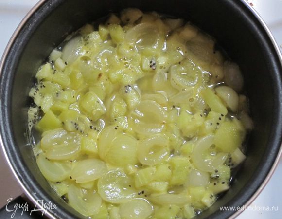 Вскипятить и снять с плиты.