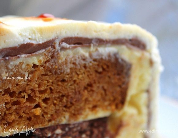 А если останется еще мусс, то и сверху, слегка постучите формой об стол, чтобы заполнились все пустоты. Отправьте в морозильник на ночь. 