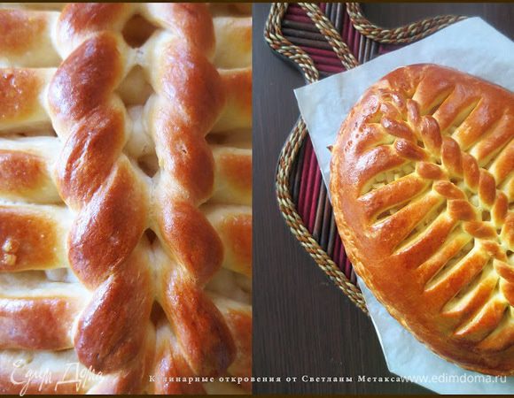 Противень застилаем бумагой для выпечки, перемещаем наш пирог.Оставляем на 30 минут.