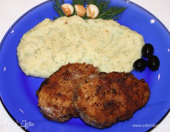 Жарить на растительном масле до золотистого цвета, на среднем огне.