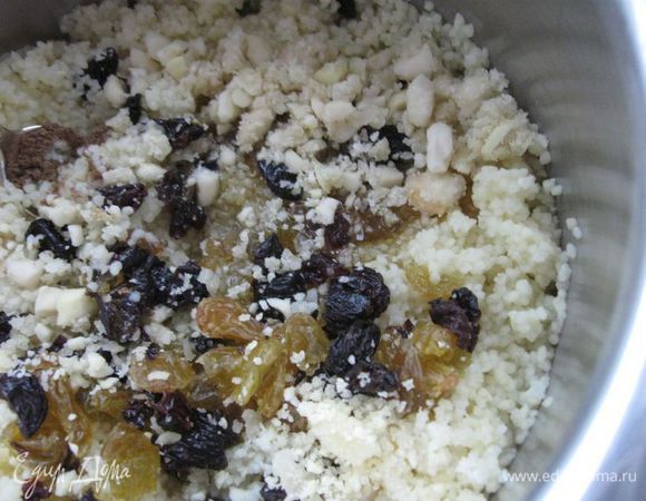 Добавить миндаль, корицу.

