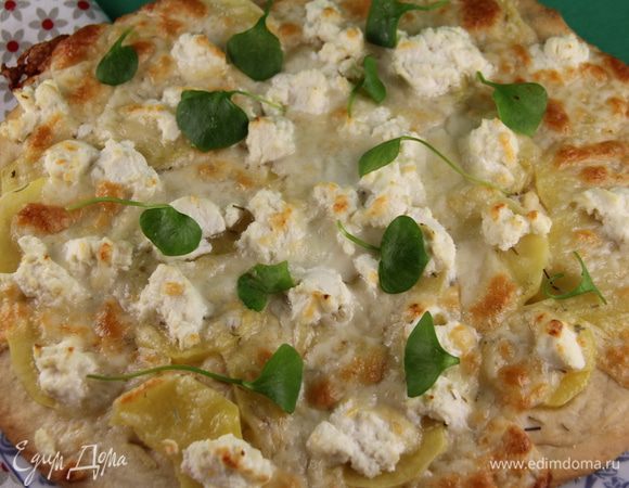 Подаем сразу же, например, с зеленым салатом. Приятного аппетита)
