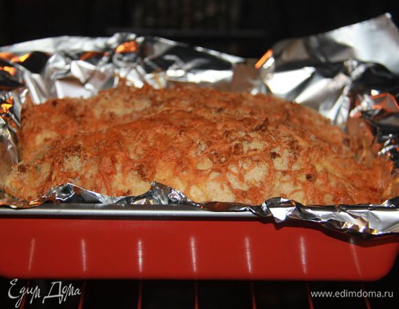 Выпекать при 190*С примерно 45-50 минут. После выпекания дать рулету настояться, чтобы мясо пропиталось соками. 