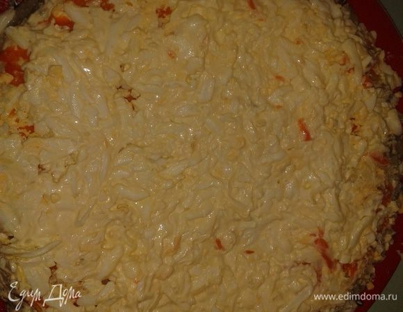 Яйца 2 шт., натертые через крупную терку, майонез.