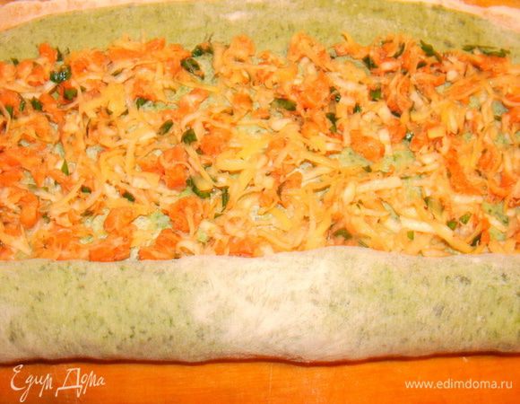 Скрутить в плотный ролл.