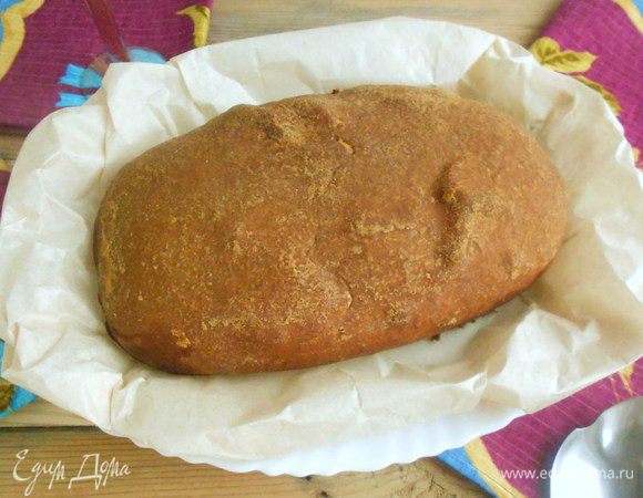 За это время все косточки распариваются и совершенно не чувствуются в начинке.
Переложите пирог  на блюдо, срежьте "крышку"...