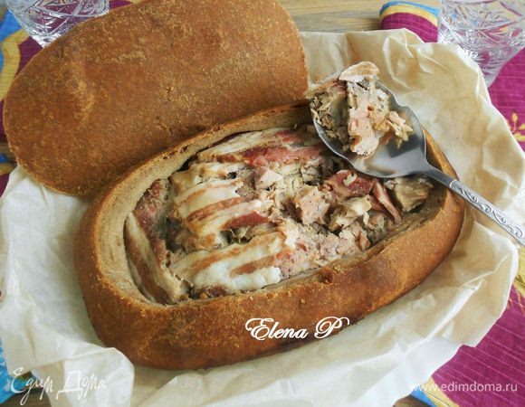 ...и наслаждайтесь  горячим или холодным пирогом. Приятного аппетита!