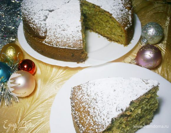 Остывший пирог освободить от формы и обильно посыпать сахарной пудрой. И вот настал долгожданный момент: ароматная василопита готова к дегустации. Заварите чашечку крепкого чая и наслаждайтесь бесподобным, влажным, мягким и вкусным пирогом. Хорошего вам настроения и приятного чаепития!!!