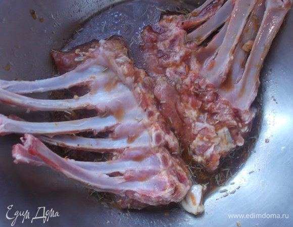 Залить маринадом и периодически переворачивать. 