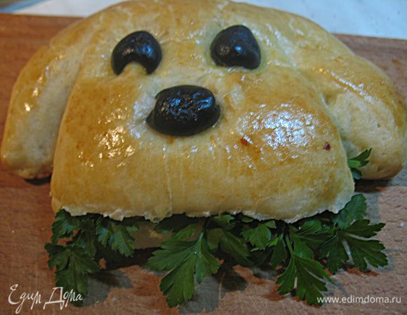 В разрез кладем вымытую и высушенную петрушку или другую зелень по желанию. 