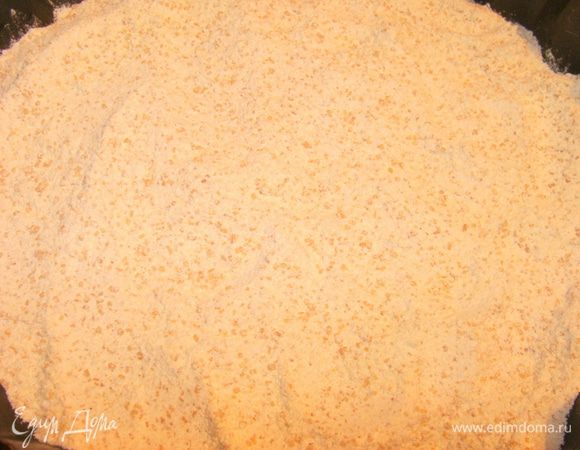 Смешать муку, манку, 200 г сахара (можно взять обыкновенный), разрыхлитель.