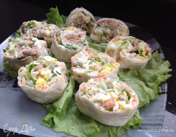 Перед подачей на стол нарезать рулеты ломтиками. 

Приятного аппетита!!!