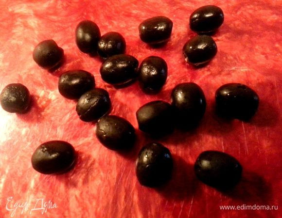 Майонез "Оливковый" подсказал мне идею использовать оливки в салатике. 