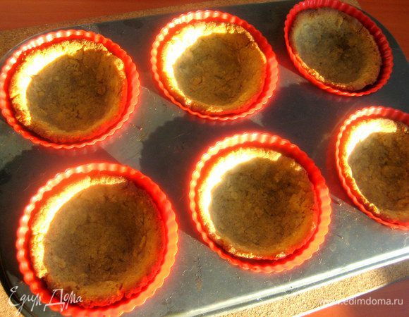 Выпекались минут 20 при 200°С. Сразу не вынимать, они очень хрупкие!