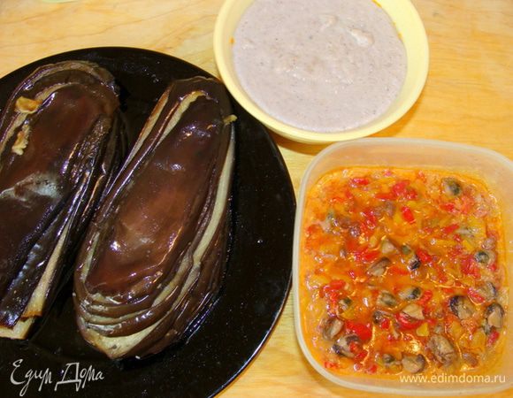 Заготовки есть. Это все можно было сделать заранее. Собираем этажер.