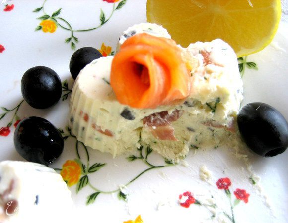 Как вариант можно всё перемолоть в блендере,кто любит паштетную однородную структуру)))