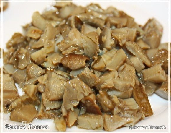 Их тоже режем. И тоже – мелко.