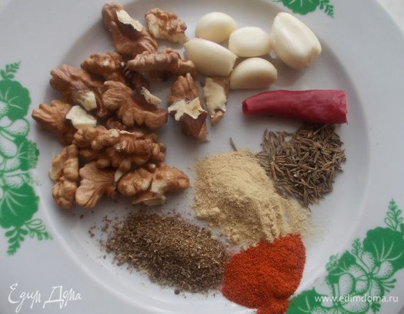 Приготовить все для панировки.