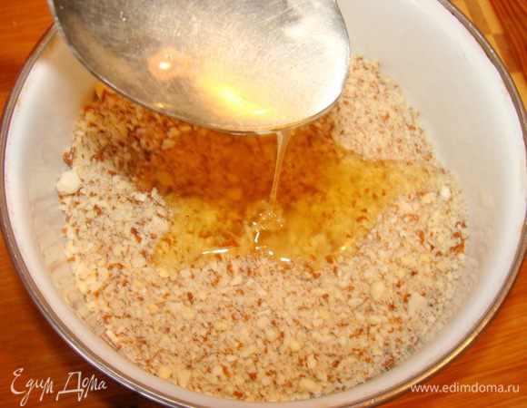 Добавить мед.