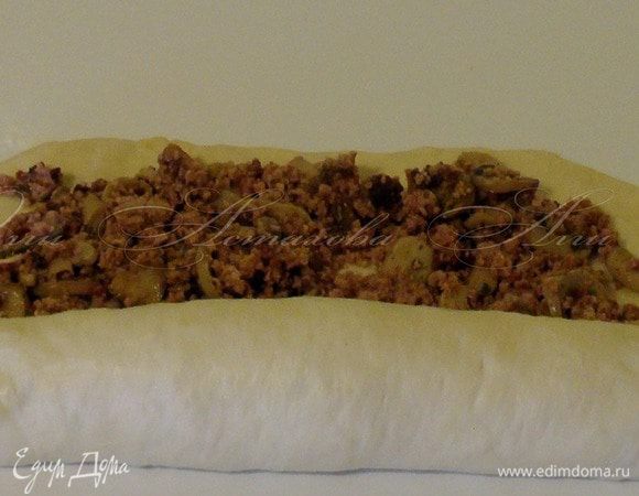 Сворачиваю рулетом.