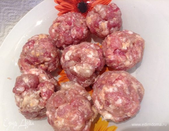 Сделать из фарша кнедлики.