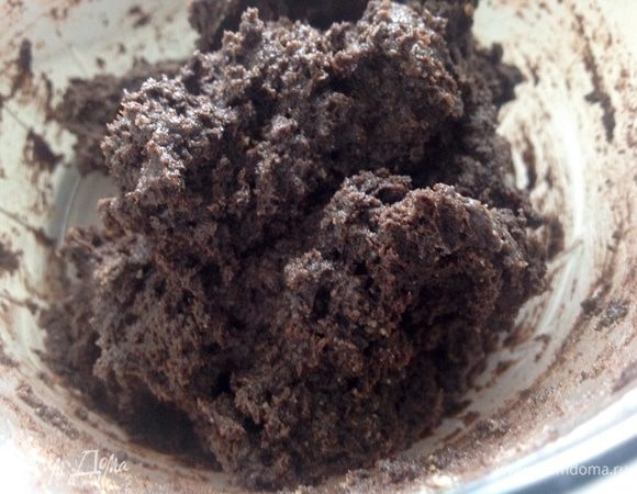 Хорошо вымешать до однородной массы и отправить в холодильник минут на 15.