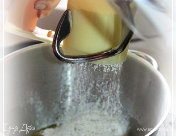 А потом добавим стакан (в смысле полный резервуар) муки…