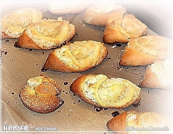 Эх! Знатно получилось. Правду говорят - Пироги обеду вороги.
И сладкие тоже уже готовы.
