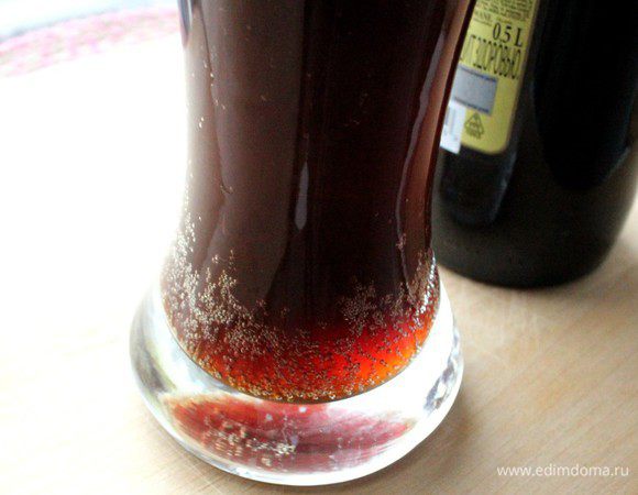 Я готовила такое мясо и в светлом, и в темном пиве... В темном понравилось больше)))