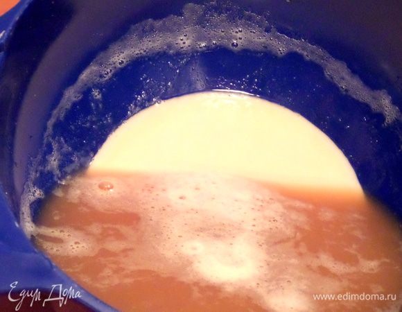 Вот так крахмал осел в отжатом картофельном соке! 