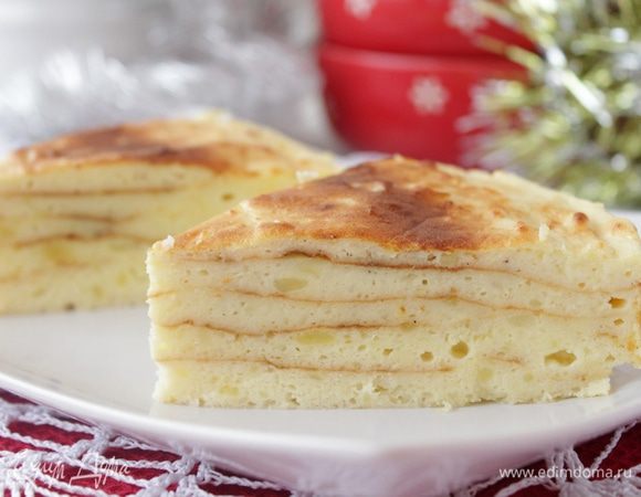 Порезать пирог на порционные кусочки,и подать в качестве гарнира к рыбе, курице, мясу. Можно посыпать пармезаном.
