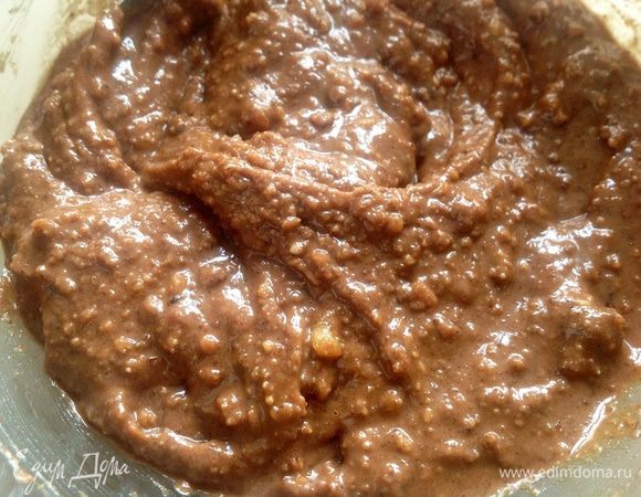 И смешать с измельчённой ореховой массой. Пралине готово!