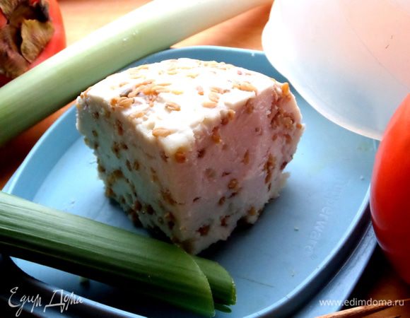 Сыр берём любой,какой нравится...Я люблю с семечками)))