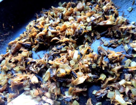 Обжарить в растительном масле.