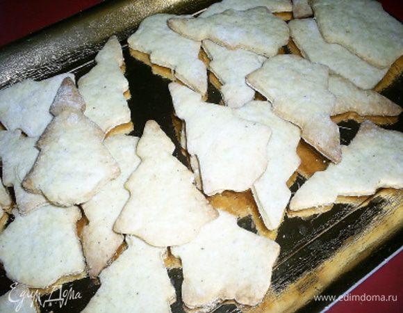 Наши елочки готовы. Они очень ароматные, их хочется съесть все и сразу))) Можно поступить и так.