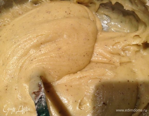 Вымесить гладкое тесто, завернуть его в пленку и в холодильник на 48 часов.