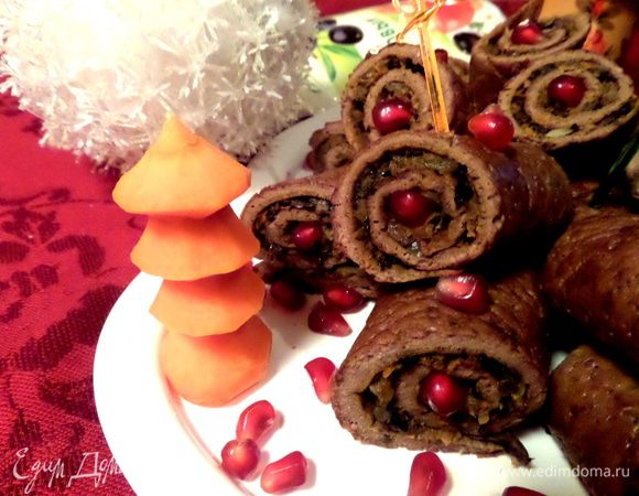 Ёлочку я вырезала из сырой морковки))))