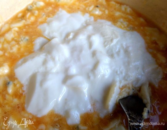 Добавить кефир или простоквашу...