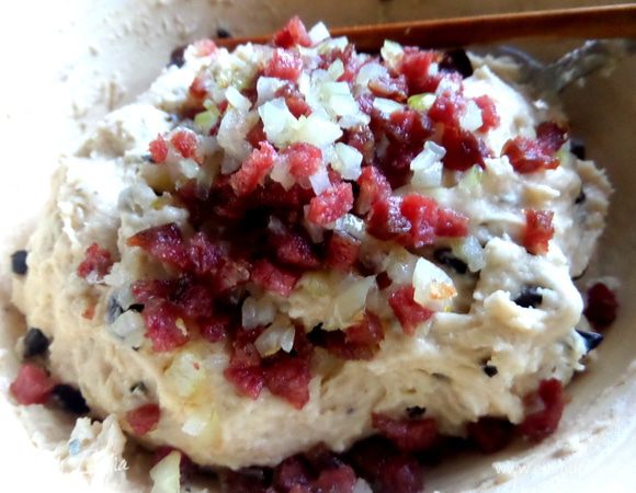 Соединяем поджарку тоже с тестом.