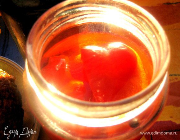 Маринованный перец можно приготовить круглый год, например, по такому рецепту: http://www.edimdoma.ru/retsepty/59946-marinovannyy-perets