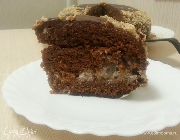 В разрезе...
Следующим кремом будет заварной, чтобы прослойки было хорошо видно.