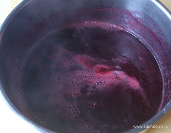 Пробить блендером и проварить 5-7 минут.