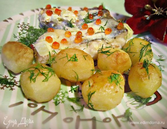 Приготовленное филе судака посыпьте мелко нарезанным укропом и подавайте с картофелем. Приятного вам аппетита!